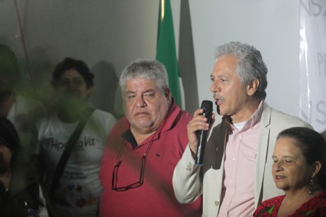 Hipólito Rodríguez, candidato de MORENA a la alcaldía de Xalapa agradeció en conferencia de prensa el apoyo de todo el equipo que lo llevó al triunfo.