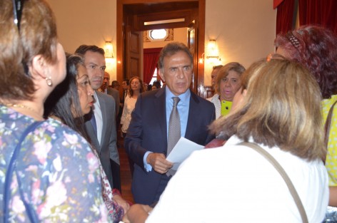El gobernador Miguel Ángel Yunes Linares emitió un mensaje donde expresó su percepción del proceso electoral de este domingo, con buena participación ciudadana, sin violencia y sin intervención del Gobierno del Estado.