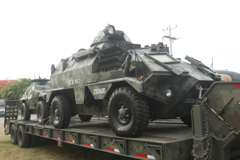 En Veracruz, elementos del Ejército Mexicano realizaron un desfile por la avenida Urano para posteriormente tomar lugar en las instalaciones de la Feria Ganadera Ylang Ylang donde se llevará a cabo la exposición militar Fuerzas Armadas Pasión por Mèxico del 9 de junio al 9 de julio.