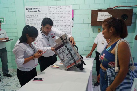Reabrirán paquetes electorales por inconsistencias y errores en Tlapacoyan, aunque esto no será factor para revertir el triunfo de la coalición PAN-PRD.

