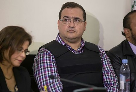 La Procuraduría General de la República y la Secretaría de Relaciones Exteriores informan que con apego a las disposiciones del tratado de extradición vigente entre los Estados Unidos Mexicanos y la República de Guatemala, el día de hoy el Gobierno de México cumplió con el trámite de presentar la solicitud formal de extradición de Javier Duarte de Ochoa. 