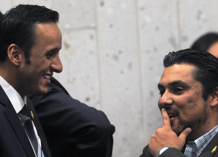 Y ahora vas al Panal, mi Chente...  - El caso es que no me caiga el moco. 