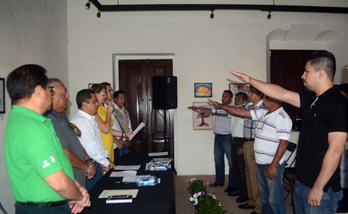 En apoyo a la práctica y la difusión del deporte, así como al conocimiento del reglamento internacional, este jueves, mediante la rendición de protesta de sus integrantes, se llevó a cabo la renovación del Comité Municipal de Boxeo de Xalapa.
