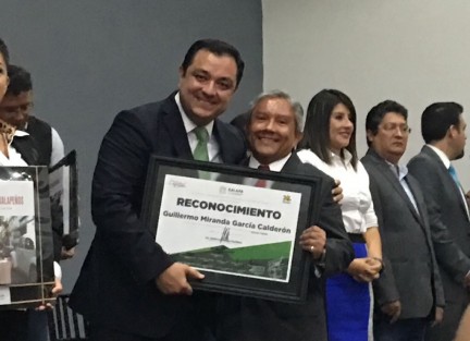 Reconocimiento para el caricaturista Guillermo Miranda.