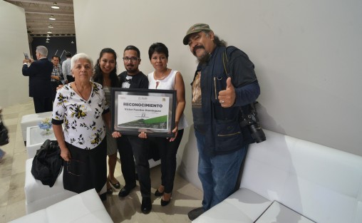 Comunicadores veracruzanos recibieron distinción del cabildo xalapeño con motivo del Día de la Libertad de Expresión. 