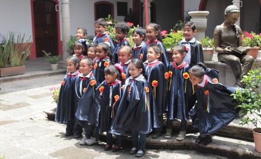 El Jardín de Niños Ángela Rechy se suma al rescate y conservación de las tradiciones, con la creación de su estudiantina, primera en su género en Xalapa.
