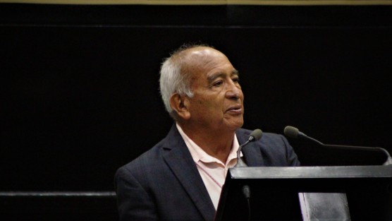 El diputado Isaías Pliego Mancilla, integrante del Grupo Legislativo de MORENA, presentó una iniciativa de reforma al artículo 9 de la Constitución Política del Estado a fin de establecer que toda familia veracruzana tiene derecho a disfrutar de una vivienda digna y decorosa, para lo cual Poder Ejecutivo brindará los instrumentos y apoyos necesarios para tal fin.