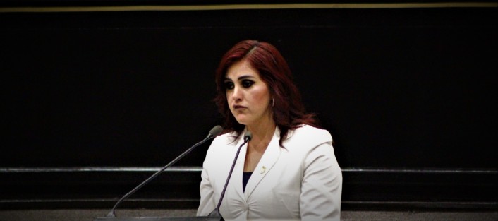 La diputada Dulce María García López, integrante del grupo legislativo del Partido de la Revolución Democrática (PRD) presentó una iniciativa de reforma a la Ley de Pensiones del Estado para establecer a los préstamos hipotecarios como una prestación obligatoria con el propósito de abatir el problema de vivienda de los trabajadores de base y de confianza de la entidad. 