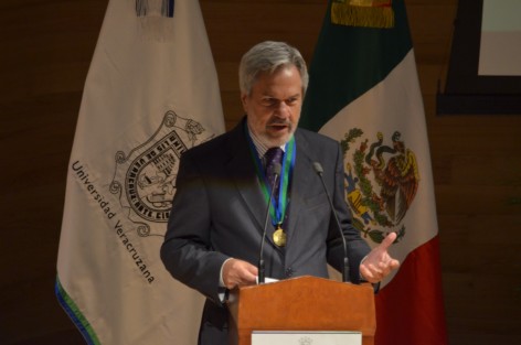 Paulo Speller, secretario general de la Organización de Estados Iberoamericanos para la Educación, la Ciencia y la Cultura (OEI), dictó una conferencia donde llamó a frenar en Latinoamérica el auge de la educación privada, ya que tiene cada vez más una perspectiva mercantilista, por lo que      sostuvo que una integración efectiva de los países latinoamericanos llevará a tener un sistema educativo de calidad. 