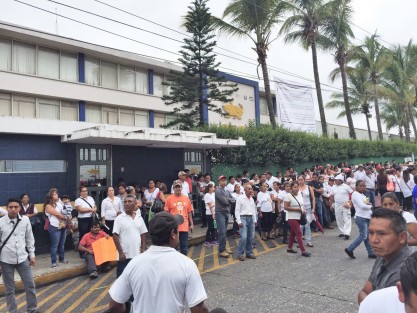 Por enésima vez, ex trabajadores de la empresa manufacturera 3M, protestaron para exigir su reinstalación, tras argumentar despidos injustificados. Denunciaron al dueño de la empresa, Juan Miguel Bueno Ross, de cometer atropellos contra empleados del sindicato.