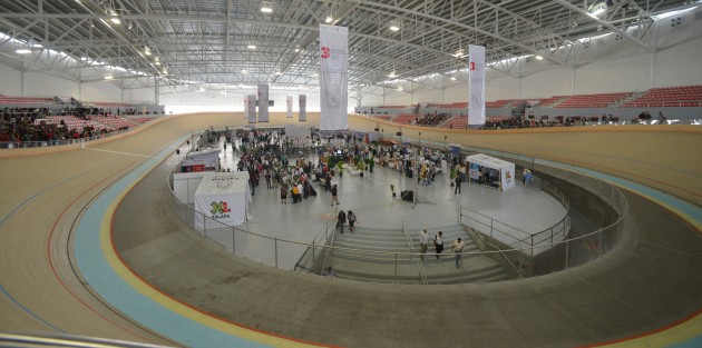 El alcalde Américo Zúñiga Martínez, en compañía de autoridades federales, participó en la inauguración de la 3ra Expo Estatal de Economía Social, donde  productores de varias partes del estado que recibieron apoyos federales presentaron sus productos. 
