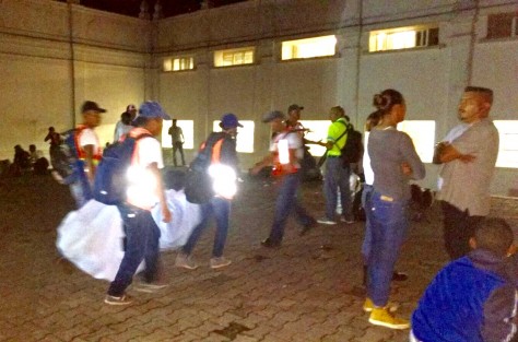 En la Academia de Policía cesaron a 125 cadetes que trabajaron 6 meses; unos van lastimados porque participaron en desalojos. Sólo les dijeron que no pasaron el examen. 
