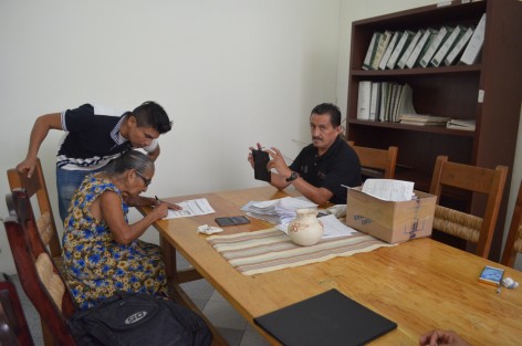Se llevó a cabo la entrega de apoyos para fomentar la producción artesanal del  Fondo Nacional para el Fomento de las Artesanías (FONART. 