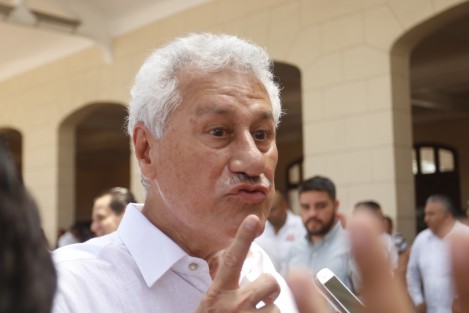 El secretario de Seguridad Pública, Jaime Tellez Marié, confirmó que 200 cadetes de la Academia de Policía fueron cesador por no haber aprobado los exámenes de confiabilidad. Así mismo reconoció que la manera en que fueron despedidos no fue la correcta, por lo que se actuará al respecto, y sus becas sí serán pagadas. 
