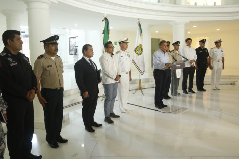 El gobernador del estado, Miguel Ángel Yunes Linares, encabezó la reunión que sostuvo el Grupo de Coordinación Veracruz donde se acordó implementar un nuevo operativo de seguridad a partir del próximo 21 de junio.