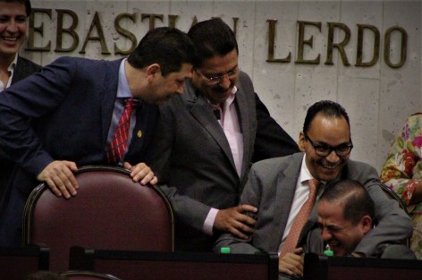 Otra sesión de intenso trabajo legislativo en el Congreso de Veracruz... los que fueron.