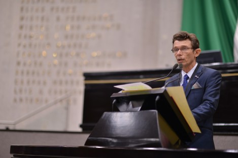 Diputado José Kirsch Sánchez del Partido de la Revolución Democrática (PRD)
