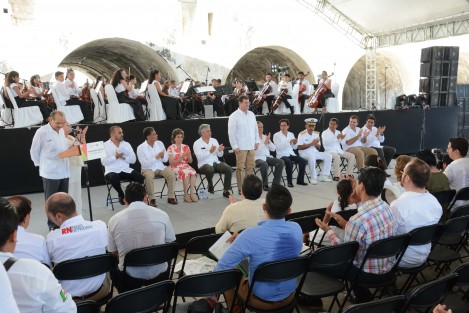 Se llevó a cabo la inauguración del Festival Internacional <em>San Juan de Ulúa 2017</em>. El evento se desarrolló en el patio central de la fortaleza y asistieron el alcalde de Veracruz, Ramón Poo Gil, y el delegado del INAH en Veracruz, Esteban Rodríguez.