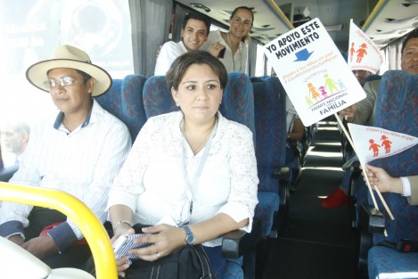 Representantes del Frente Nacional por la Familia en Veracruz-Boca del Río, dijeron haber recibido amenazas a través de las redes sociales, de recibir a pedradas el <em>Autobús de  la Libertad</em>, sin embargo descartaron sentirse temerosos, pues en él viajan únicamente familias. 