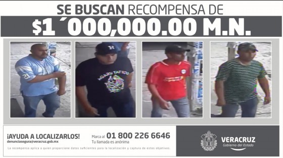 El gobernador Miguel Ángel Yunes Linares presentó imágenes de los presuntos asesinos de los policías federales en Cardel la tarde del sábado e informó que se ofrece una recompensa de 1 mdp por cada uno, a quien dé informes que ayuden a ubicarlos.