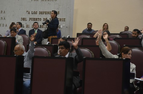 Las diputadas y diputados de la LXIV Legislatura del Estado aprobaron el Dictamen de reforma a la Ley de Tránsito y Seguridad Vial que tiene como objeto disminuir los montos de las multas impuestas con motivo de las infracciones a la ley en cuestión y su reglamento. 