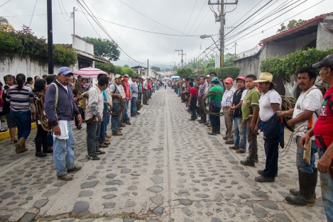 Con la llegada del bejuco, uno de los materiales que se utiliza para la confección del arco floral, dieron inicio las actividades religiosas en honor a Santa María Magdalena en el pueblo mágico de Xico, Veracruz.
