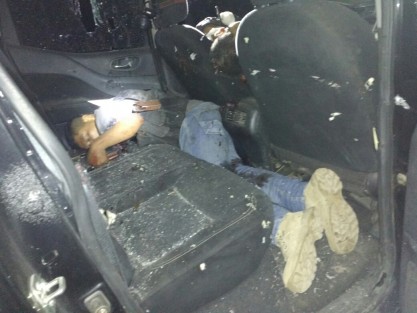 Tras el enfrentamiento los 19 presuntos delincuentes murieron en el lugar y 5 policías resultaron lesionados, por lo que fueron trasladados a un hospital. También se decomisaron 4 vehículos, 12 armas AK-47, 2 armas AR-15, una escopeta y 7 armas cortas, lo cual fue puesto a disposición de la autoridad correspondiente.
