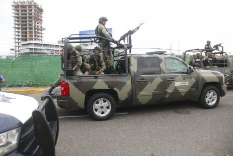 Bajo un fuerte dispositivo de seguridad se llevó a cabo la reunión del Grupo Cordinación Veracruz que encabeza el gobernador del estado, Miguel Ángel Yunes Linares.