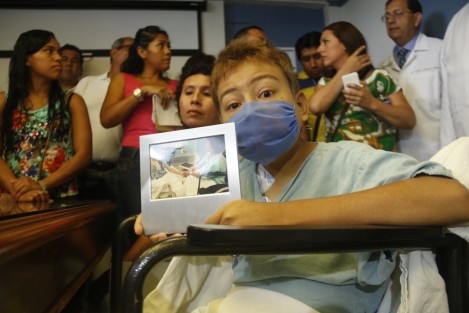Personal médico del Hospital de Alta Especialidad del Puerto de Veracruz, ofrecieron una rueda de prensa para dar a conocer un caso exitoso de Trasplante Renal de vivo relacionado en un menor de edad de nombre Mario Barcelata Melchor.  