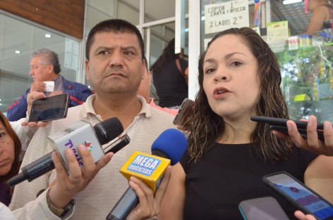 La señora Ana Lilia Alfonso, madre de Edgar Altamirano, quien perdiera la vida el fin de semana pasado en un accidente ocasionado por el joven Abraham Alejandro García (Guzmán García según otros informes), nieto del ex contralor Ricardo García, pide a las autoridades que no quede impune este caso, ya que debido a las influencias del joven, éste quedó en libertad a pocas horas del trágico suceso.