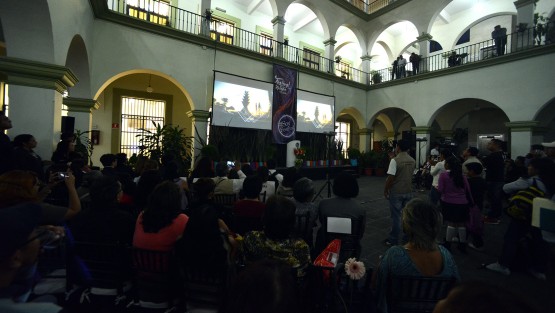 En el Palacio Municipal fue presentada el Festival de las Flores, Xalapa llena de luz, que tendrá lugar del 19 de agosto al 3 de septiembre.