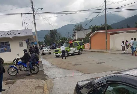 Al menos tres personas murieron durante un  enfrentamiento armado en Ciudad Mendoza. Primeras versiones indicaban que se trató de un enfrentamiento entre bandas delicuenciales.
