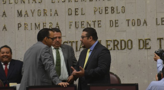 La bancada perredista en el Congreso local propuso el cambio en las comisiones en las que participan sus diputados, Eldiputado Sergio Rodríguez saldría de la de Hacienda del Estado y pasaría a la de Turismo; ocupando José Kirsch su lugar en la de Hacienda. 
