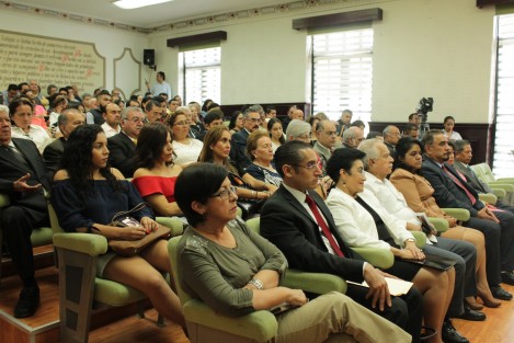 En ceremonia realizada en Sala de Cabildo de Palacio Municipal, en presencia de académicos, abogados, servidores públicos estatales y municipales y algunos de los condecorados en años anteriores, encomió las virtudes de estos dos hombres ejemplares, referentes para las generaciones actuales y futuras.