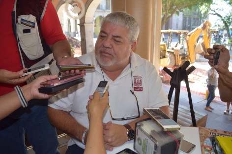 Manuel Huerta, dirigente estatal del partido MORENA en Veracruz en conferencia de prensa aseguró que pese a la extradición del ex gobernador Duarte al país, no pasará nada en cuanto al robo de millones de pesos que sufrió Veracruz por parte de una camarilla corupta en el poder.