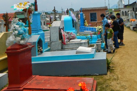 Panteones libres de dengue gracias a los trabajos de vectorización.
