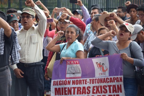 Cerca de las 2:30 PM, los maestros de la CNTE y del MMPV concluyeron su mitin frente al Palacio Legislativo, para proceder a retirarse en sus autobuses y dar por terminada la  Movilización Nacional <em>Defiende Tu Patrimonio</em> y retornar a sus lugares de origen. 