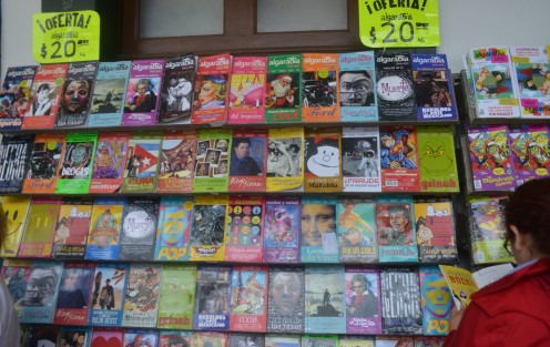 Libros para todos los gustos y casi todos los presupuestos, en la Feria Nacional del Libro Infantil y Juvenil de Xalapa.