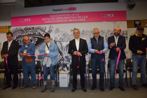 Fue el Jefe de Gobierno de la Ciudad de México, Miguel Ángel Mancera, quien cortó el listón inaugural acompañado de varios humoristas gráficos, entre ellos el coordinador de la muestra: Arturo Kemchs, Terrazas, Eduardo Gomez, Sergio Iracheta, Luis Carreño, Paco Baca, Castrux y Magu.