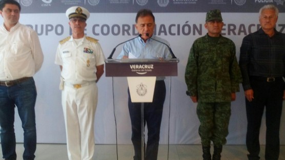 En conferencia de prensa en Fortín, el gobernador Miguel Ángel Yunes Linares dijo que espera que Karime Macías sea castigada en delito penal por ser cómplice directa de las actividades delictivas del exgobernador Javier Duarte. 