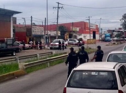 El propietario de un negocio de compra de chatarra ubicado en la Avenida México de la colonia Revolución de la ciudad de Xalapa, fue asesinado por desconocidos armados,que tras de los hechos huyeron.  