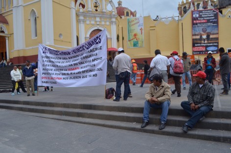 La Federación de sociedades cooperativas pesqueras  de Veracruz, se manifestó este día en Plaza Lerdo para pedir al gobierno les reciban sus proyectos, ya que han acudido a la Sedarpa y sólo encuentran negativas a su petición. 