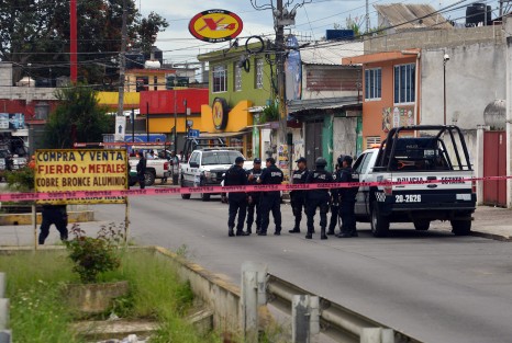 El propietario de un negocio de compra de chatarra ubicado en la Avenida México de la colonia Revolución de la ciudad de Xalapa, fue asesinado por desconocidos armados, que tras de los hechos, huyeron. 