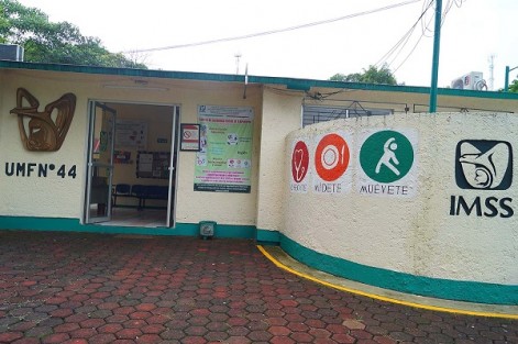 Llevan a cabo simulacro de incendio en clínica del IMSS, obteniendo resultados positivos.
