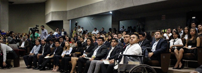 Este viernes 4 de agosto continuarán los trabajos del Parlamento de la Juventud en el que habrán de sesionar en el Recinto Oficial las y los al presentar diversas propuestas. 