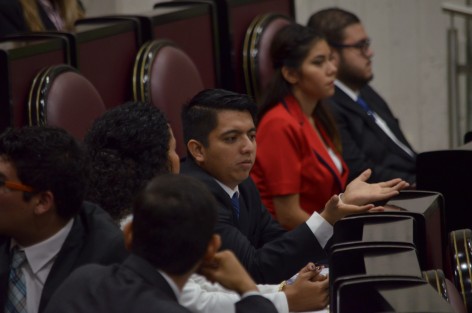 Jóvenes parlamentarios dieron inicio a los trabajos legislativos en el recinto del Congreso local.
