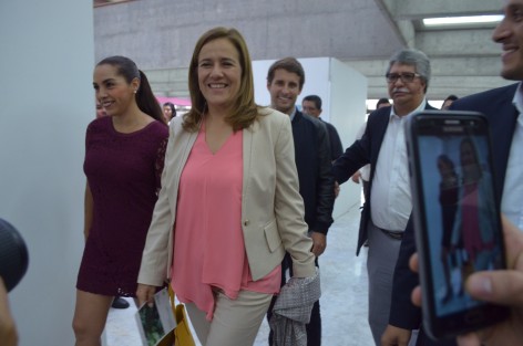 Margarita Zavala respaldó la posición de los diputados panistas en contra de la despenalización aborto, ya que es una de las posturas del PAN, sin embargo sabe que cada estado debe definir su propia postura.  