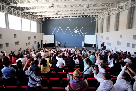 Con gran éxito de asistencia, este viernes se llevó a cabo en el auditorio de la Iniciativa Municipal de Arte y Cultura (IMAC) el Primer Simposio para la Atención del Adulto Mayor en el Primer Nivel, dirigido al personal de salud y a la población en general. 