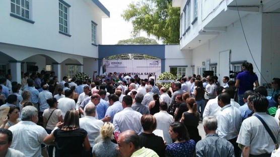 En el Palacio Municipal de Martínez de la Torre se rinde homenaje postumo al exalcalde y durante esta administración estatal, subsecretario de Gobierno, Pedro Manterola Sainz. Presente el gobernador Miguel Ángel Yunes, y la presidenta de laMesa directiva del Congreso, y hermana del finado, María Elisa Manterola. 