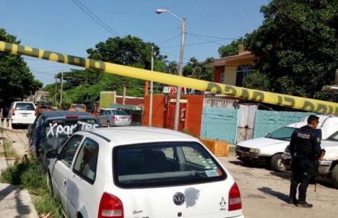 La tarde de este lunes se registra un enfrentamiento entre elementos de las fuerzas de seguridad y presuntos delincuentes en la  colonia Benito Juárez en Coatzacoalcos, Ver. 